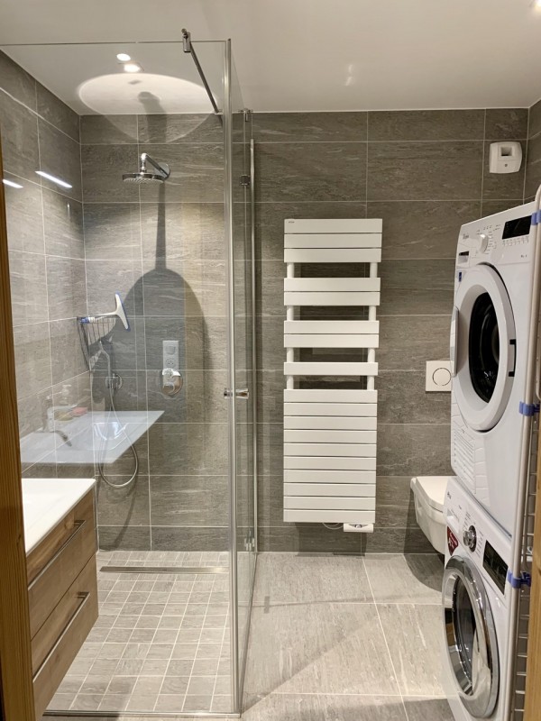 Appartement Flambeaux 12A Châtel salle de douche