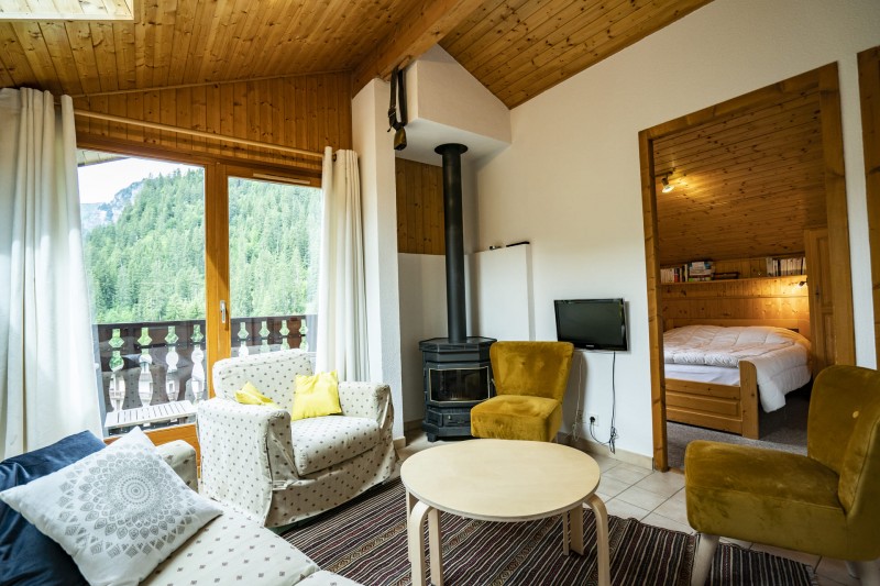 Appartement Forsythia, Châtel, Freinets, 4 personnes, séjour, poêle à bois