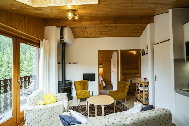 Appartement Forsythia, Châtel, Freinets, 4 personnes, séjour, poêle à bois