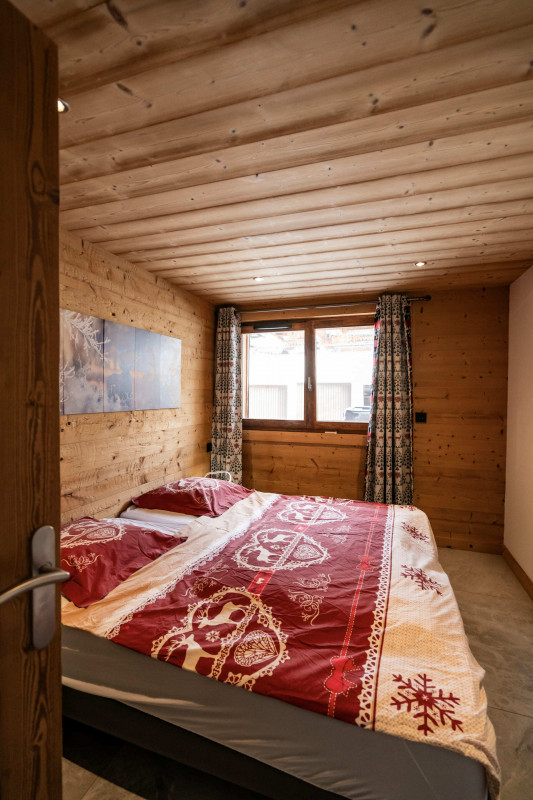 Apartment Le Terroit, sleeps 8, double bedroom, Châtel Les Portes du Soleil