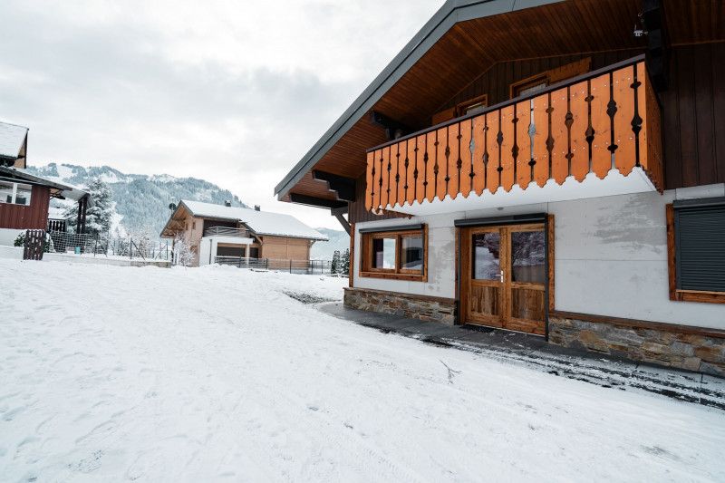 Apartment Le Terroit, sleeps 8, dining room, Châtel Les Portes du Soleil