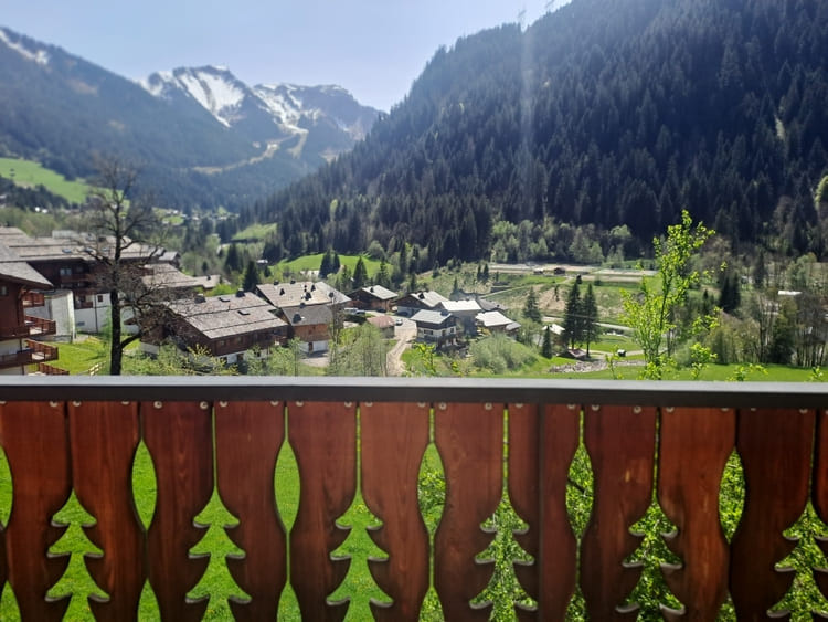 Apartment Les Marguerites, Balcony view, Châtel Ski 74