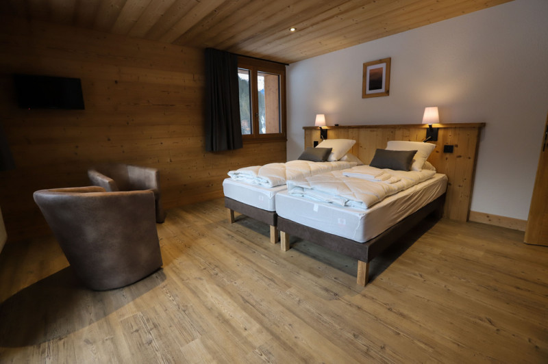 Appartement les Seracs dans chalet la Cascade, Châtel, chambre 2 lits simples Neige 74