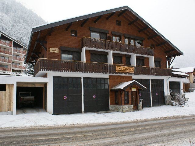 Appartement n°1 dans résidence Lou Candres, vue extérieur, Châtel