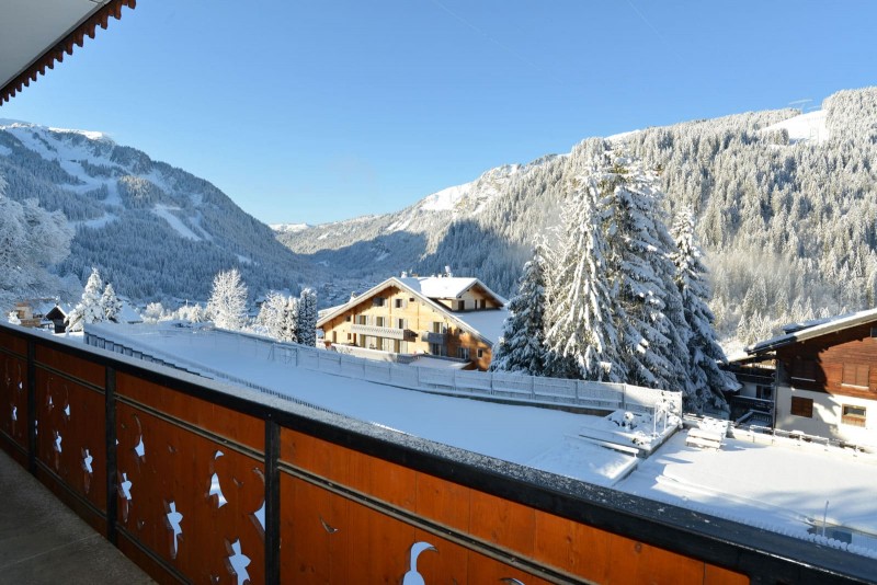 Appartement n°2 dans chalet l'EPICEA, Vue Balcon Châtel 