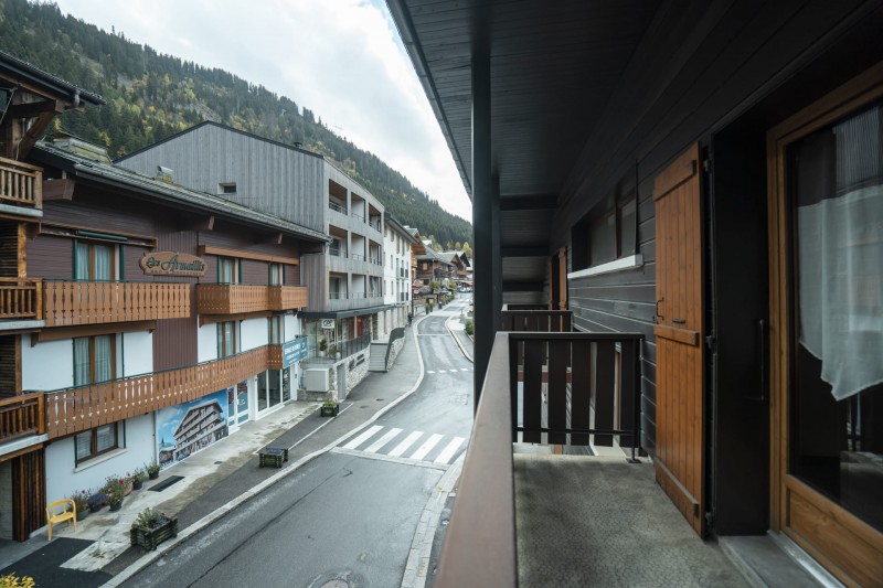 Apartment n°2 Maison des Vallets, Balcony from bedroom 2 single beds, Châtel Portes du Soleil