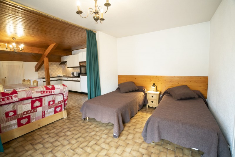 Appartement n°2 Maison des Vallets, Chambre séparé par un rideau, Châtel Portes du Soleil