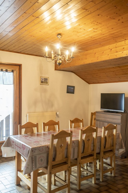 Appartement n°2 Maison des Vallets, Séjour, Châtel Location