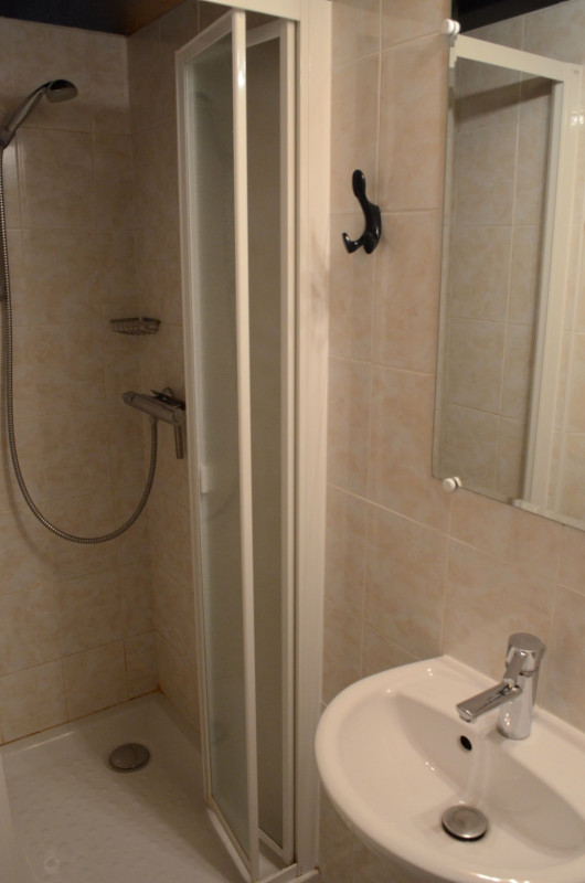 Apartment n°3 in chalet The Bouquetins, Shower room, Châtel Ski rental
