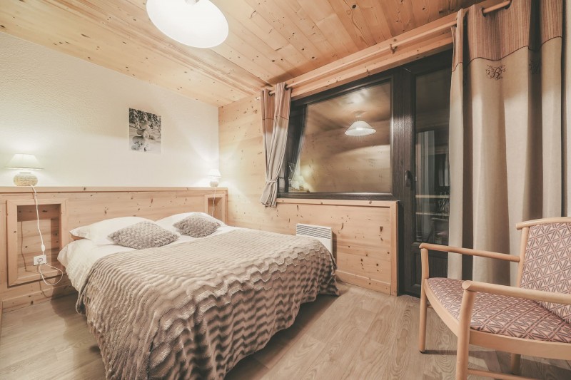 Appartement n°4 dans résidence Lou Candres, Chambre avec lit double, Châtel