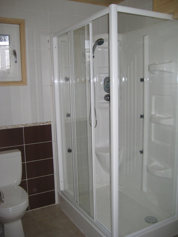 Appartement n°5 dans chalet Les Bouquetins, Salle de douche, Châtel Alpes Françaises