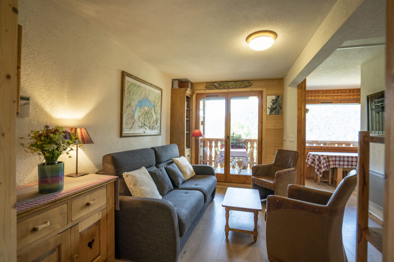 Appartement n°5 dans résidence Alexandra, Séjour, Châtel