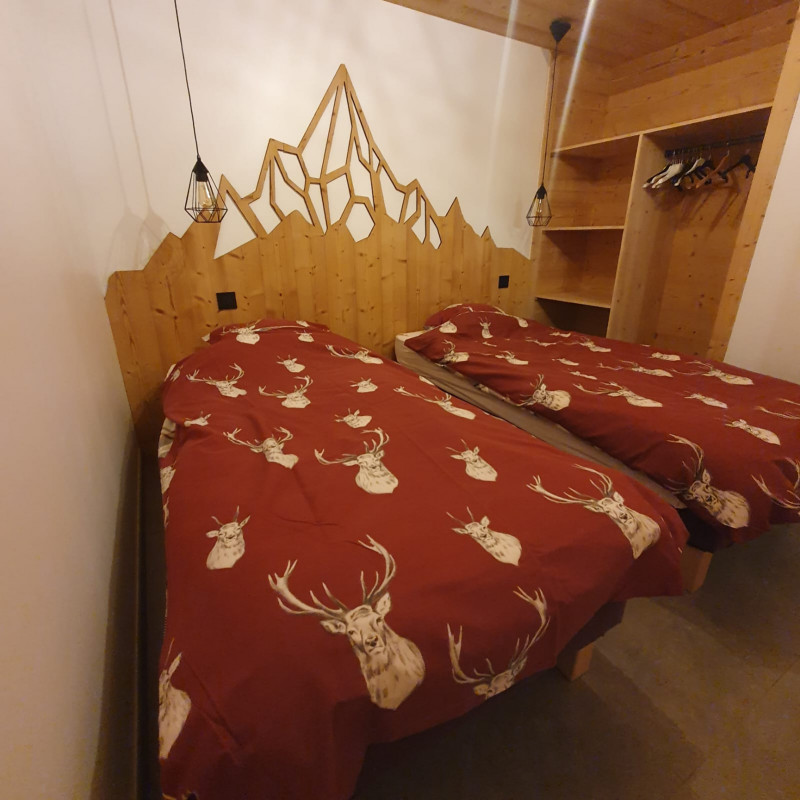 Appartement Oiseau de nuit, Chambre 2 lits simples, Châtel Montagne 74