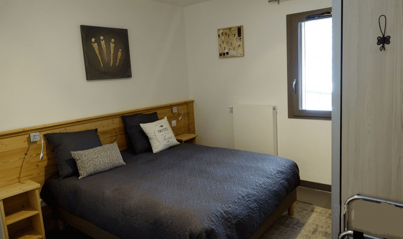 Appartement OROUGE B 001, Chambre 1 lit double, Châtel Portes du Soleil