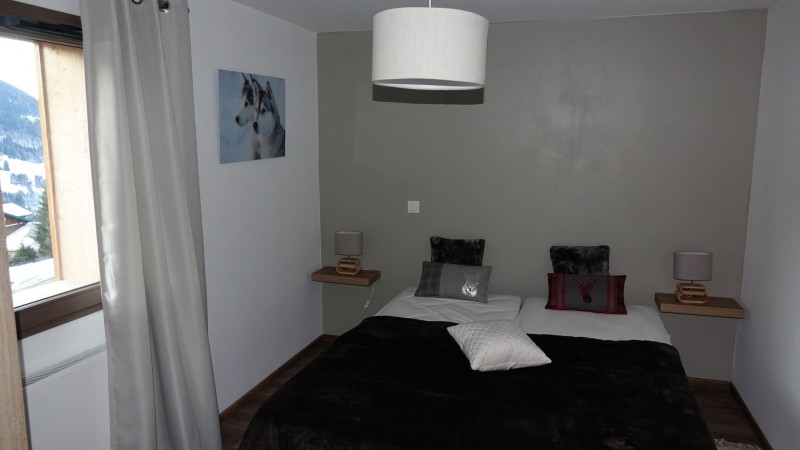 Appartement OROUGE B 001,  Chambre 2 lits simples, Châtel