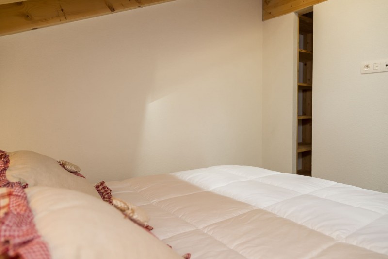 Appartement Savoisien n°6, Chambre 1 lit double, Châtel Location appartement