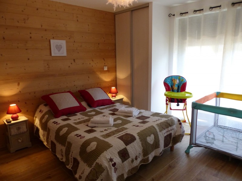 Appartement Soldanelles 11, Chambre double, Châtel Haute Savoie