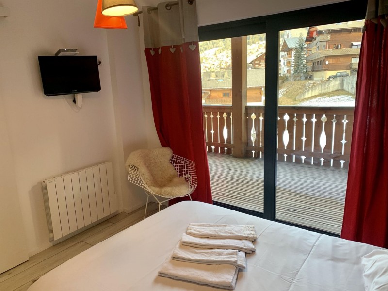 Apartment Soldanelles n°2, Double bedroom, Châtel Family Holiday