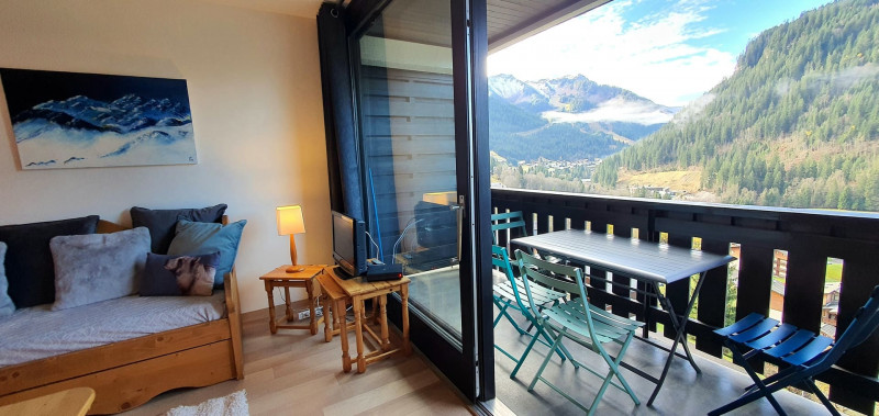 Apartment Soli 10, Living room with balcony, Châtel Portes du Soleil