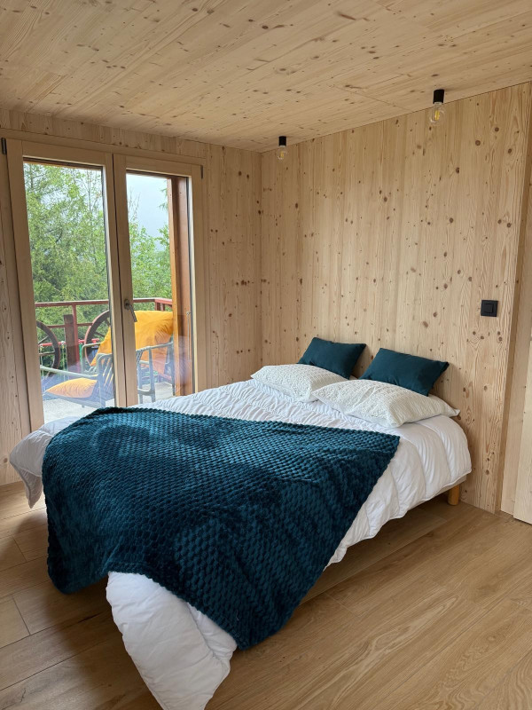 C Emile, Double Room with Shower, Châtel Tourism