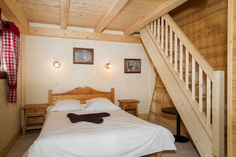 Chalet Anna 16 personnes Châtel Pré-la-Joux chambre avec mezzanine