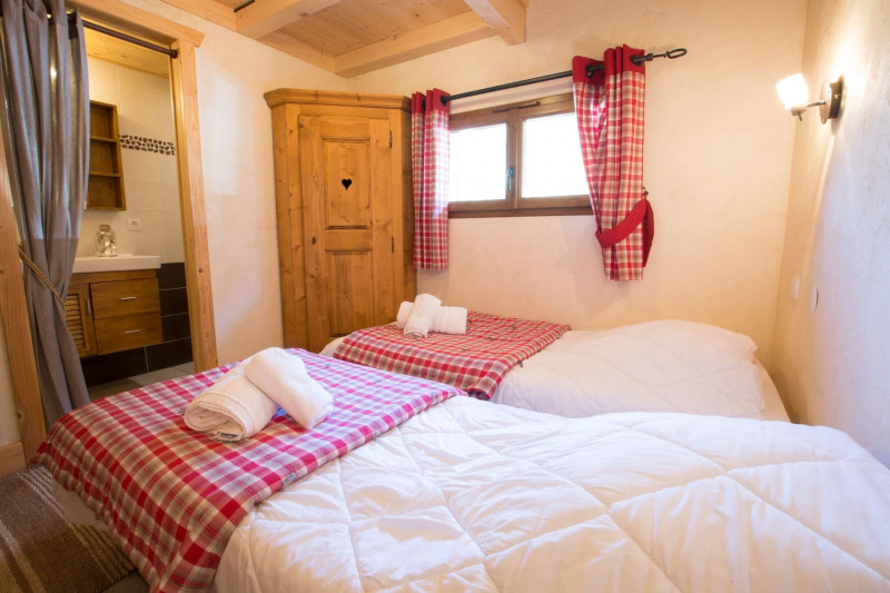 Chalet Anna Châtel Pré-la-Joux, Bedroom 2 single bed and shower room, Snow 74