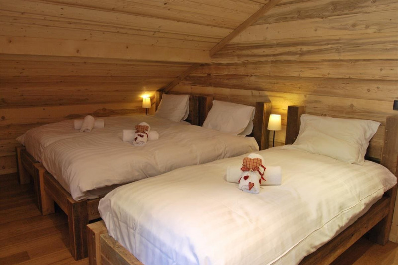 Chalet Barbossine, Bedroom 3 single bed, Châtel Ski lift