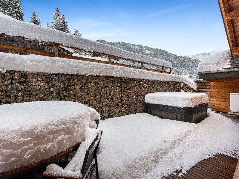 Chalet Bois Colombe, Terrace with jacuzzi, Châtel