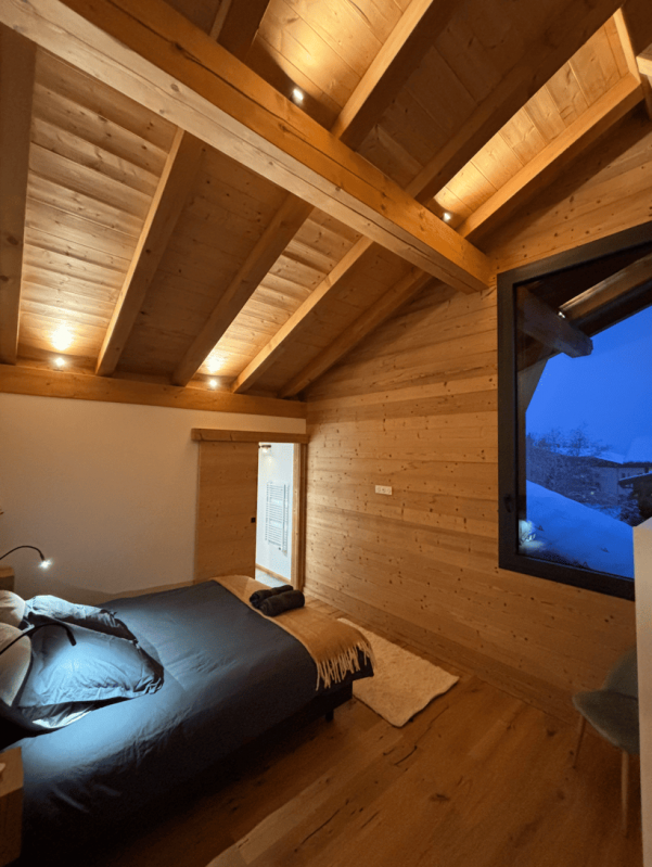 Chalet Bonatti, Double bedroom, Chatel, Lake and mountain