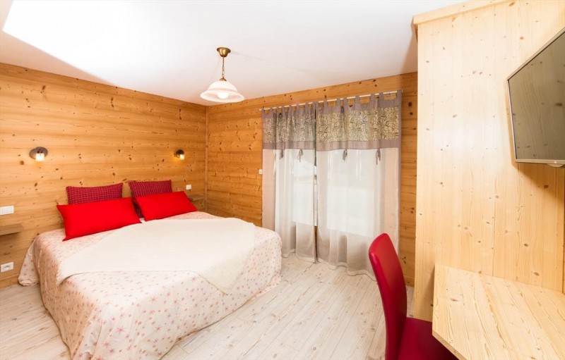 Chalet Chante Bise 14 personnes Béchigne Châtel chambre double