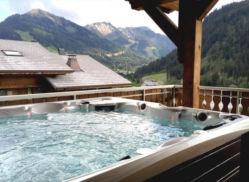 Chalet Chante Bise 14 personnes Béchigne Châtel jacuzzi