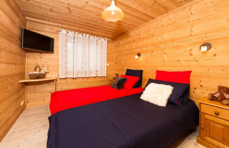 Chalet Chante Bise, Bedroom 2 single bed, Châtel Mountain 74