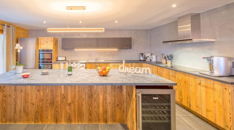 Chalet Chante Merle, Châtel, Béchigne, cuisine ouverte sur séjour