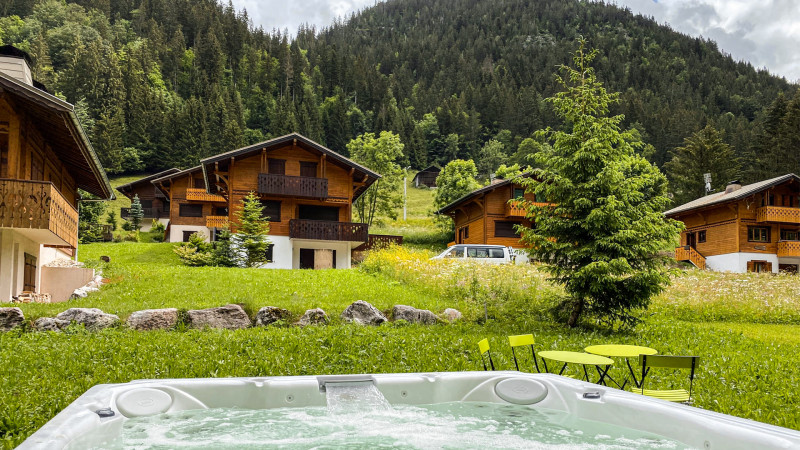 Chalet Ciste La Chapelle d'Abondance, Jacuzzi, Portes du Soleil Sun Rental 74390