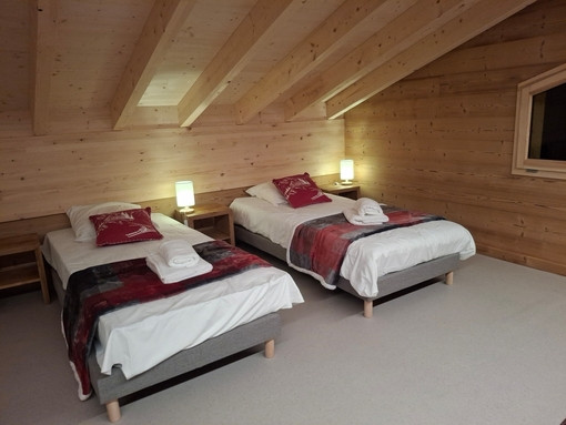 Chalet de la Fiolaz, Mezzanine with two singles beds and sofa bed, Châtel Rental 74 Chalet de la Fiolaz, Mezzanine with two singles beds and sofa bed, Châtel Rental 74