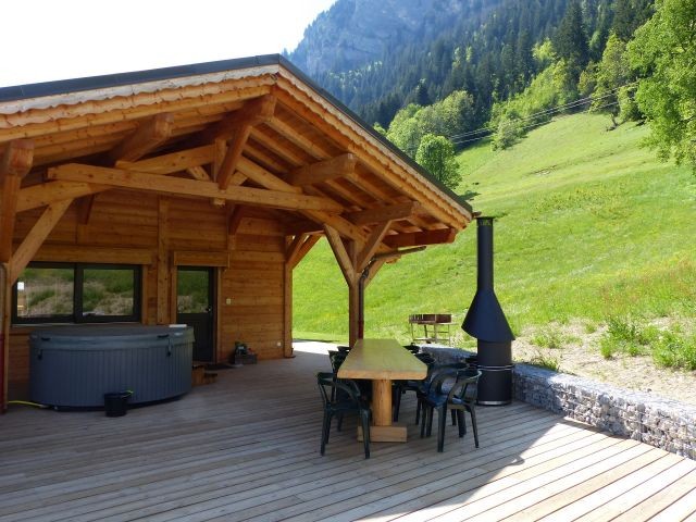 Chalet Emilie 15 people Châtel Barbecue