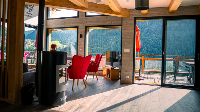 Chalet Entre Vous, Kitchen, Chatel Portes du Soleil Ski Vacances Chalet Entre Vous, Kitchen, Chatel Portes du Soleil Ski Vacances