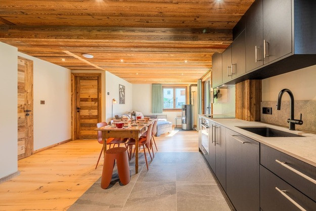 Chalet Etèla, Kitchen, Chatel, Mountain Holiday