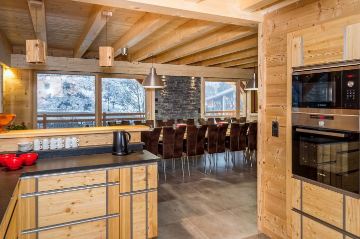 Chalet Haute-Cime, Cuisine, Châtel