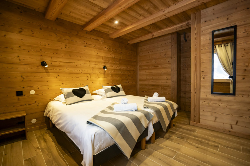 Chalet Juliette, bedroom 2 single beds at the 1st floor, Châtel chalet rental