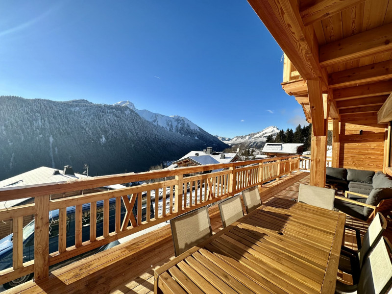 Chalet Juliette, Terrace with village view, Châtel Ski Rental