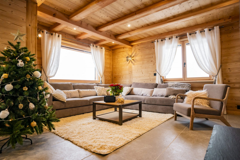 Chalet Juliette, Living- room with fireplace, Châtel