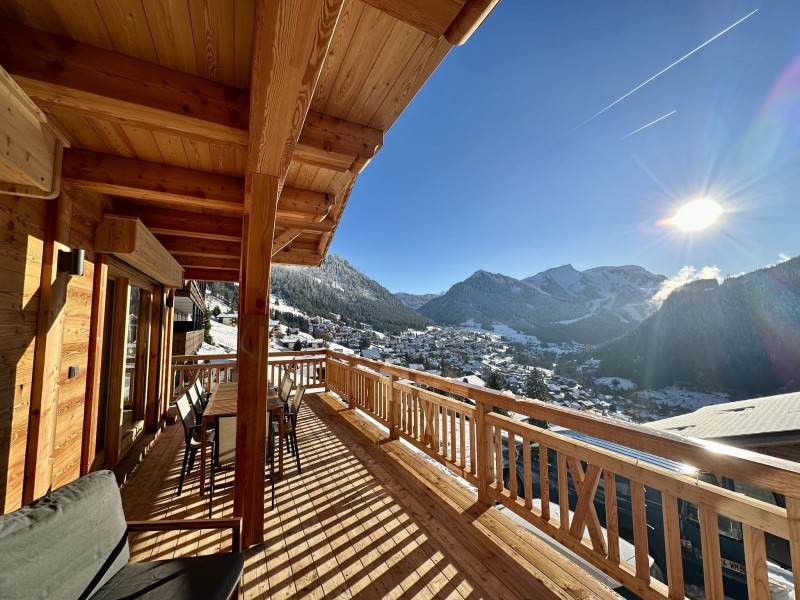 Chalet Juliette, Terrace with village view, Châtel Reservation