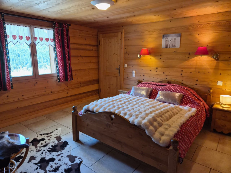 Chalet l'Edelweiss, Bedroom double bed, Châtel Portes du Soleil