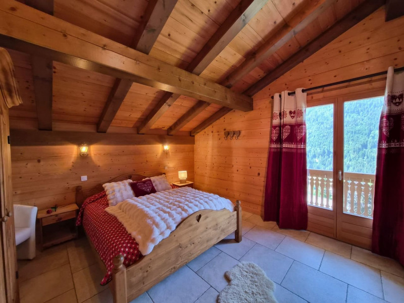 Chalet l'Edelweiss, Bedroom double bed, Châtel Mountain 74 Chalet l'Edelweiss, Bedroom double bed, Châtel Mountain 74