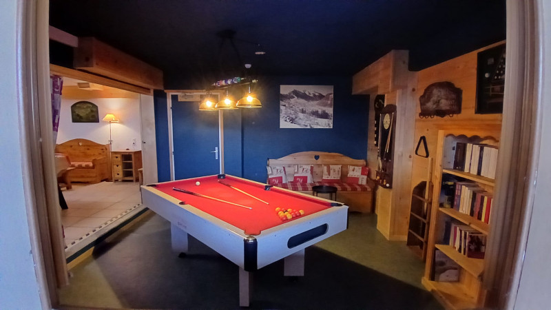 Chalet L'Orée du lac, Salle de jeux, Châtel, Ambiance montagnarde Chalet L'Orée du lac, Salle de jeux, Châtel, Ambiance montagnarde