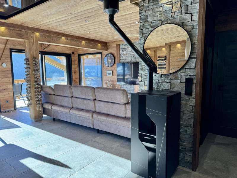 Chalet La Sapinette, Châtel, Salon poêle à granules, Station de ski