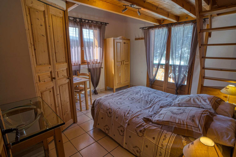 chalet la Savoyarde, Chambre, Châtel Famille neige