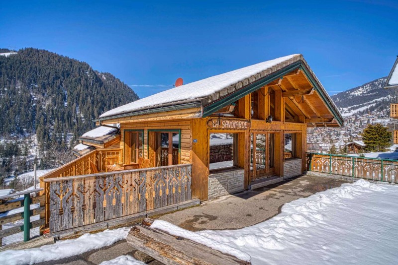chalet la Savoyarde vue face Châtel montagne