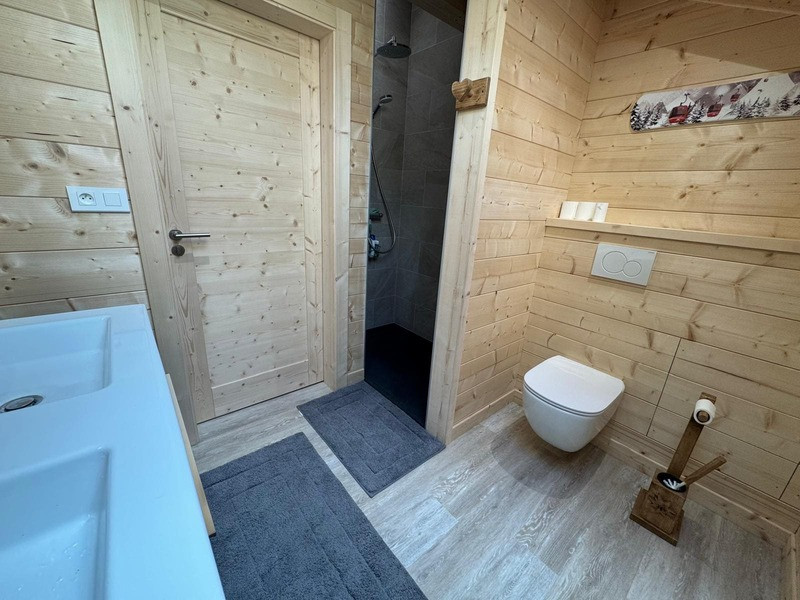 Chalet le Bancky, Shower room with WC, Châtel Village 74
